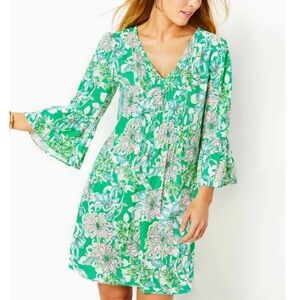 Lilly Pulitzer Danika Tunic V Neck
Spearmint Blossom bell Sleeve Dress